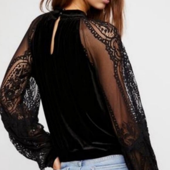 Broadway NYC Fashions Tops - Broadway NYC Fashions Lovely Black Top  Size XL NWOT
